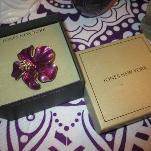 Womens Jones New York Fashion Pin 2" inches long Multi-Color Purples Pinks